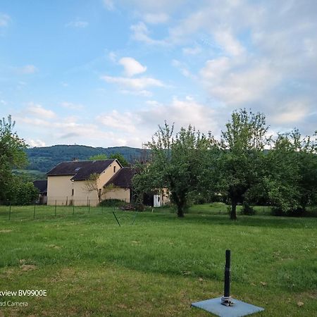 Appartement La Clematite D'Olt à Saint-Côme-dʼOlt Extérieur photo